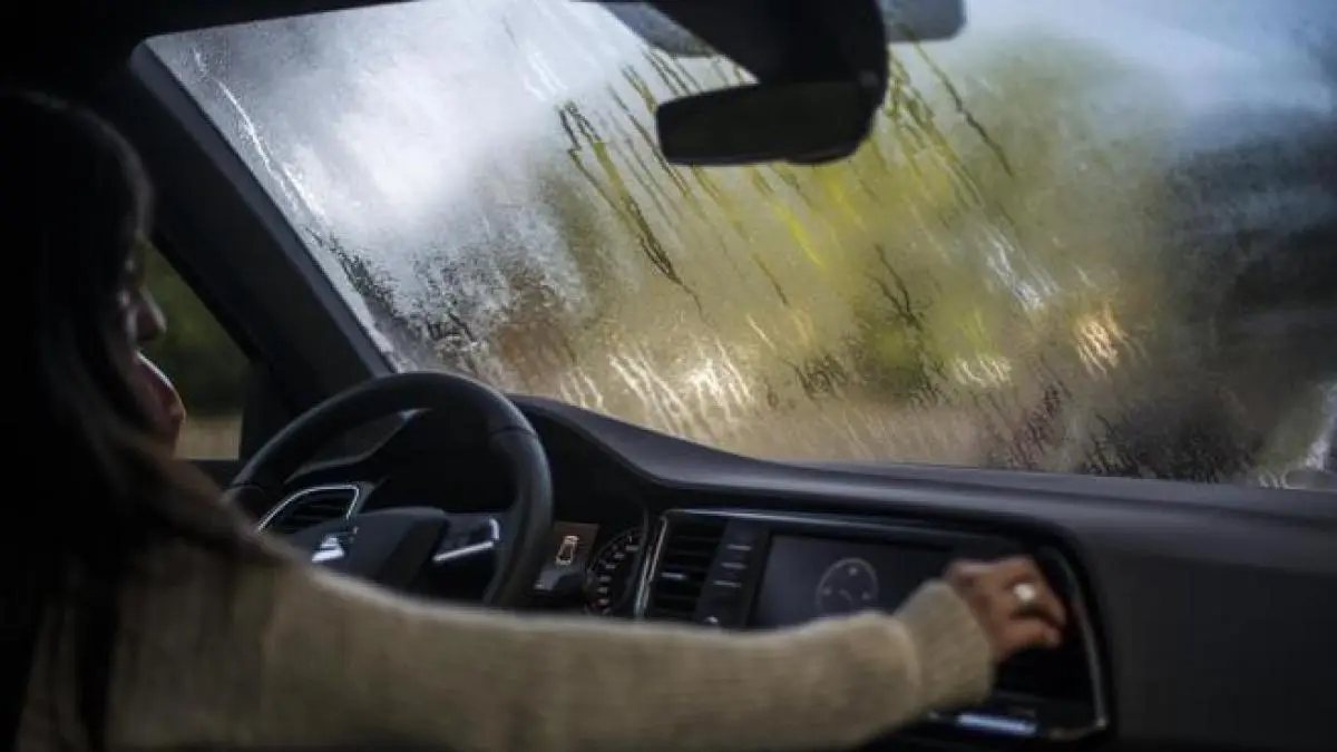trucos para desempañar los cristales del coche - Cómo desempañar rápido el auto