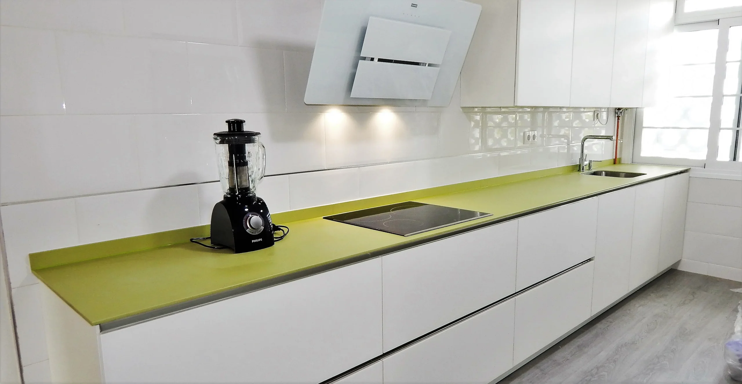 Muebles de cocina con vidrio blanco: la elección perfecta para tu cocina - Cómo se llama la parte de abajo de los muebles de cocina muebles de cocina con vidrio blanco - Cómo se llama la parte de abajo de los muebles de cocina