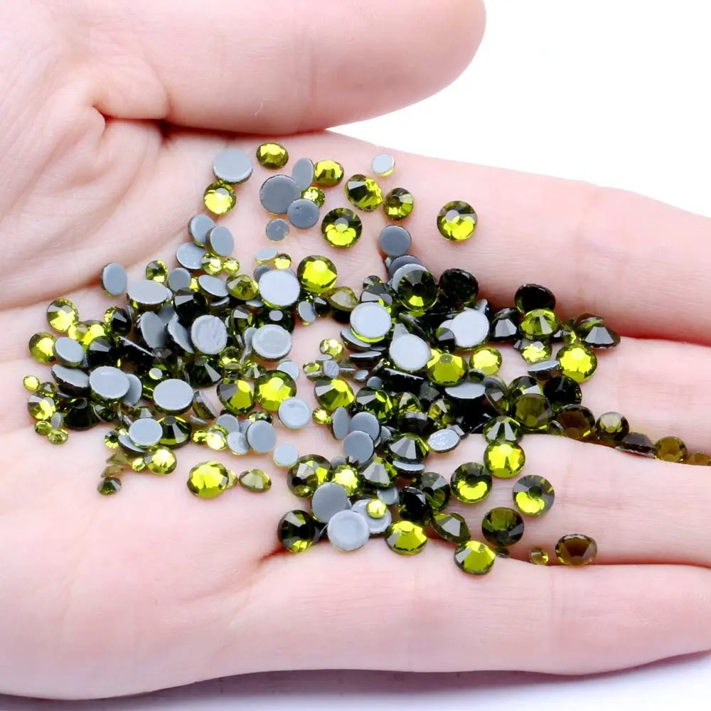 Cristales para pegar en ropa: Una tendencia brillante - Cómo se llaman las piedras que se pegan en la ropa cristales para pegar en ropa - Cómo se llaman las piedras que se pegan en la ropa