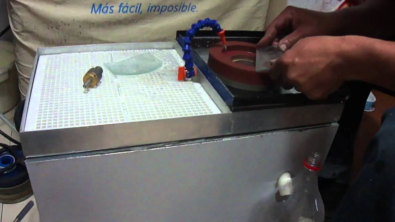 Cómo biselar vidrio: una tutorial paso a paso - Cómo se ve un espejo biselado como biselar vidrio - Cómo se ve un espejo biselado