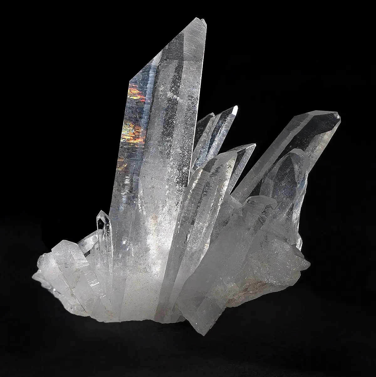 Tipos de cristales de cuarzo: propiedades, usos y formación