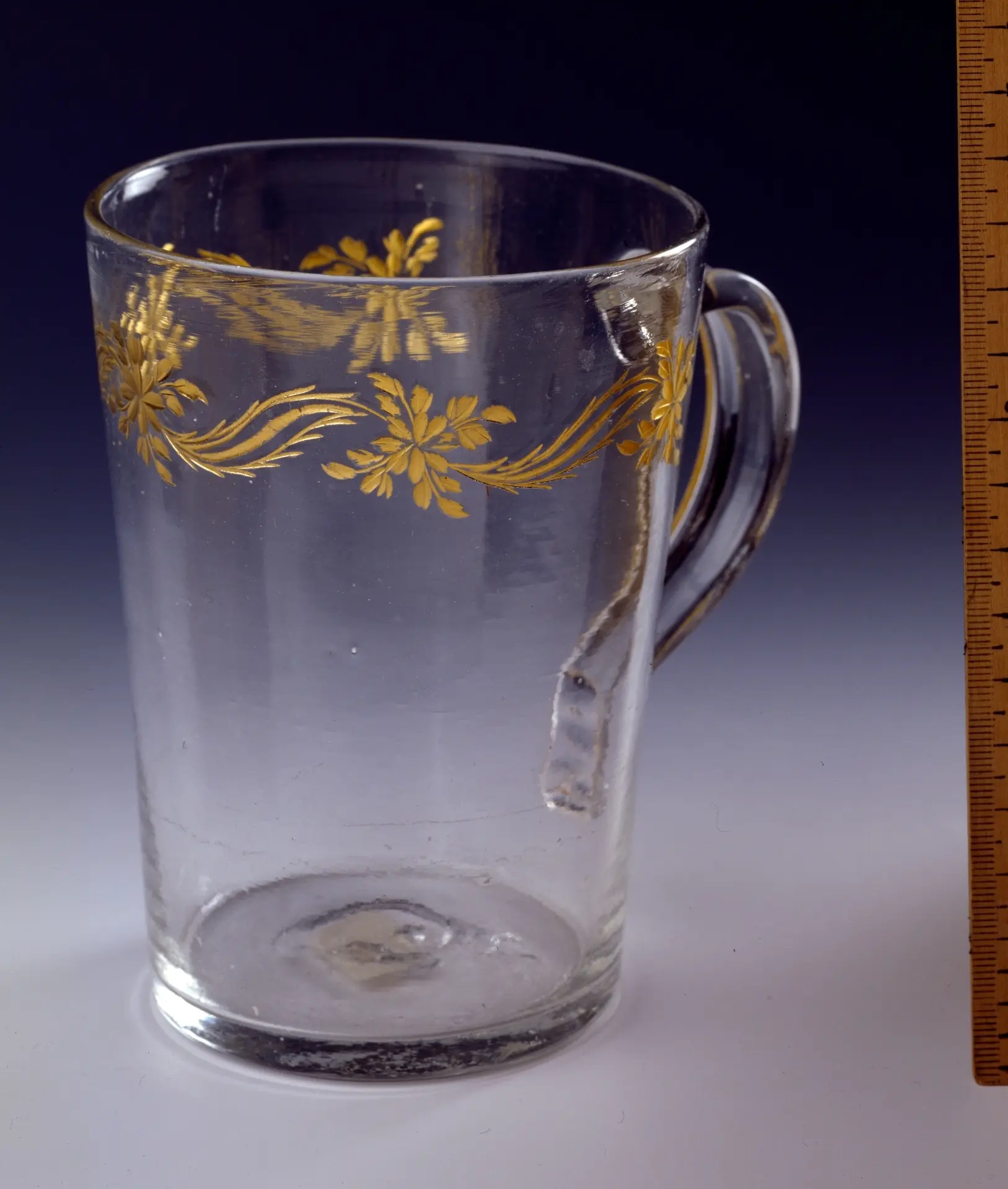 Vasos de cristal con asa: la elección perfecta para disfrutar de tus bebidas favoritas - Qué características tiene un vaso vasos de cristal con asa - Qué características tiene un vaso