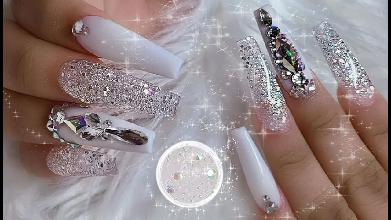 Uñas con cristales Swarovski: Elegancia y brillo único - Qué es Swarovski en unas uñas con cristales swarovski - Qué es Swarovski en unas