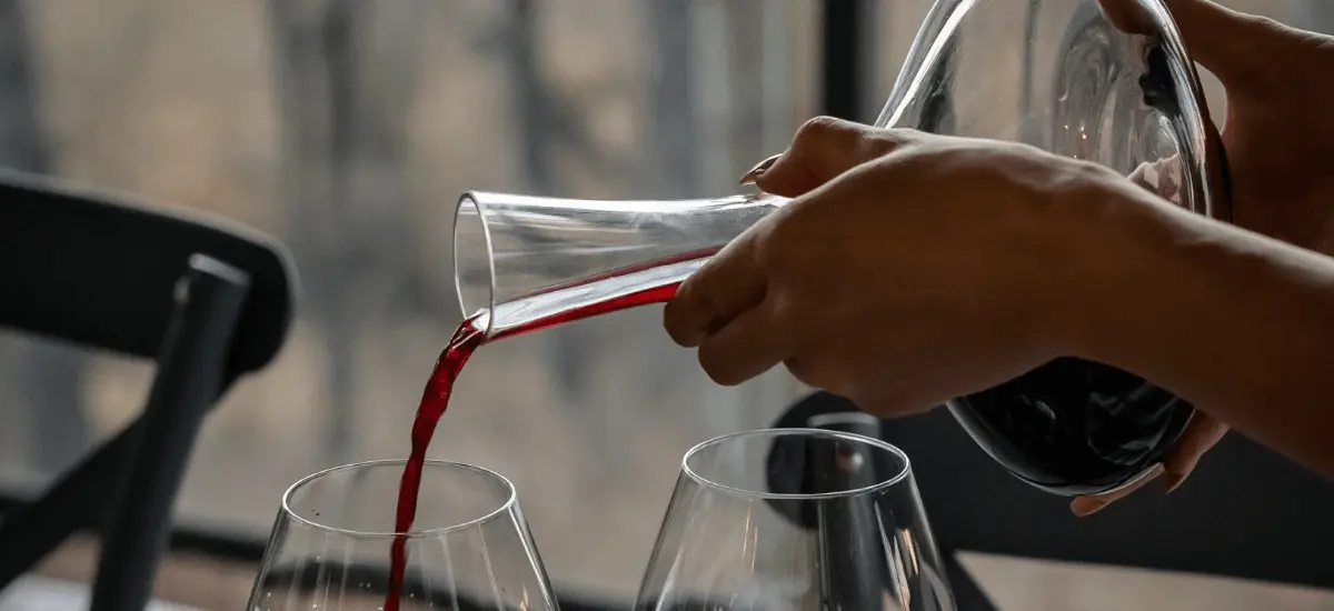 decantador de vino de cristal - Qué es un decantador de vino y para qué sirve