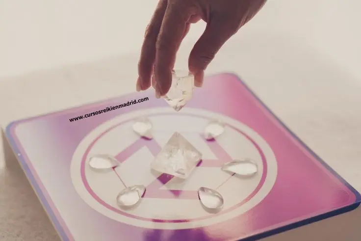 ¿Qué es una mandala de cristales Reiki? - Qué es una parrilla de Reiki mandala de cristales reiki - Qué es una parrilla de Reiki