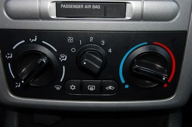 Cómo desempañar el vidrio del auto - Qué hacer para que no se empañe el parabrisas por dentro como desempañar el vidrio del auto - Qué hacer para que no se empañe el parabrisas por dentro
