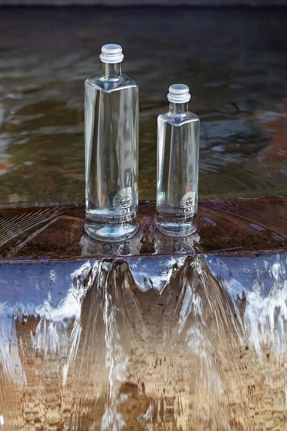 Agua en botella de vidrio al sol: ¿Qué sucede? - Qué pasa cuando dejas una botella de agua en el sol agua en botella de vidrio al sol - Qué pasa cuando dejas una botella de agua en el sol